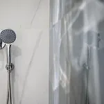 Petros & アパートホテル