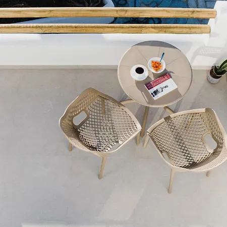 Petros Studios&suites