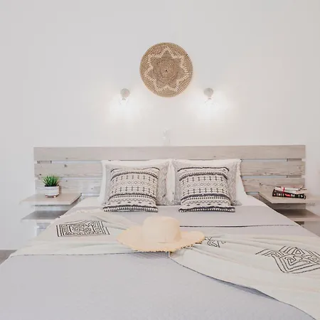 Petros Naxos City