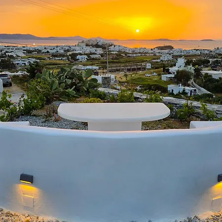 Petros Studios&suites Apartahotel 4*