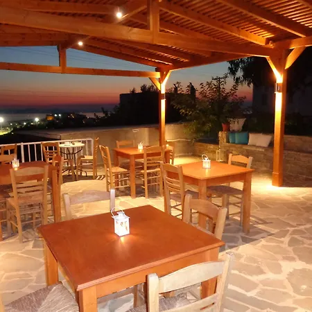 Apartahotel Petros 2*