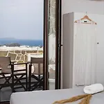 Apartahotel Petros Studios&suites 4*
