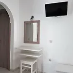 Petros Studios&suites 4*