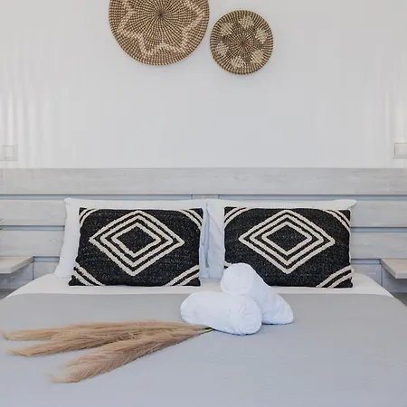 Aparthotel Petros & 2*