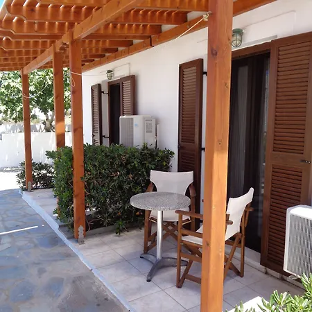 Aparthotel Petros & 3*