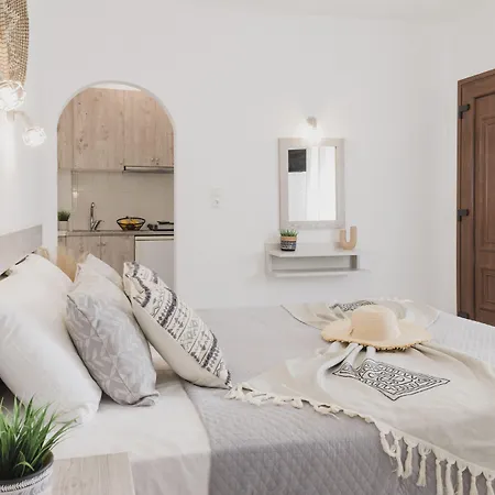 Aparthotel Petros & 3*