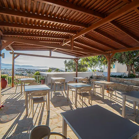 Petros & Lejlighedshotel Naxos City