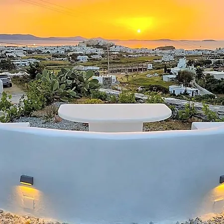 Petros & 3* Naxos City