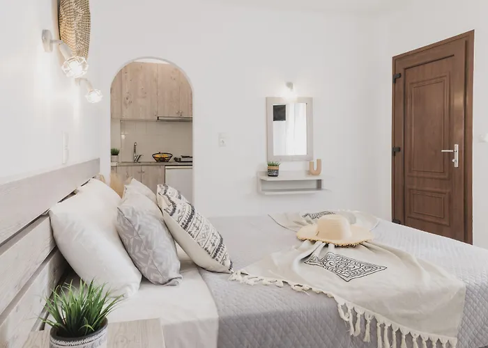 Apart Otel Petros & 3*